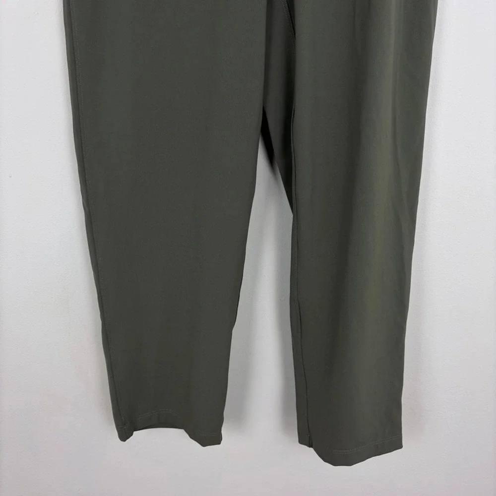Lululemon Keep Moving Crop 23 Grey Sage Luxtreme High Rise Athleisure Size 2